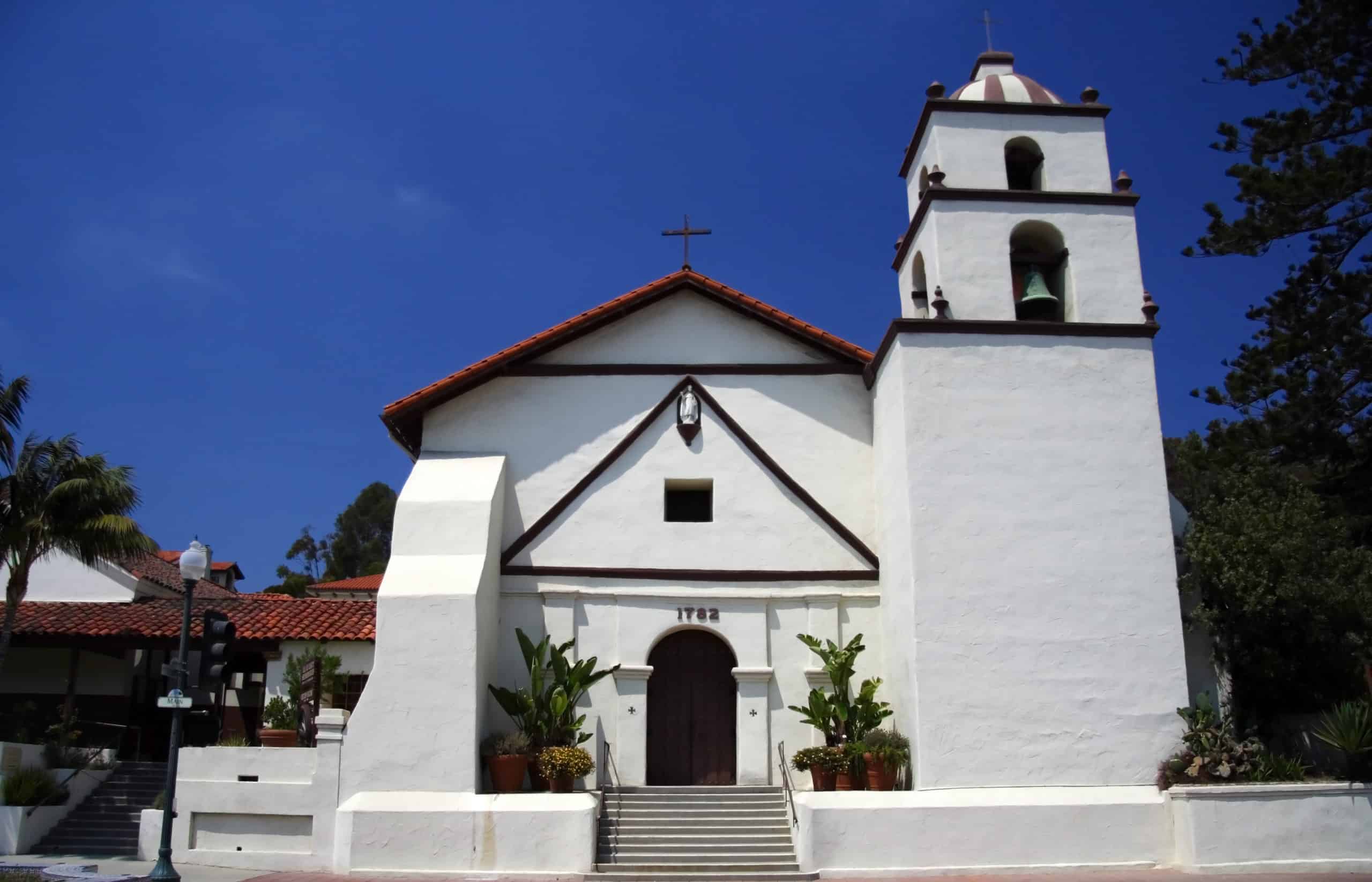 exterior of mission san buenaventura in california